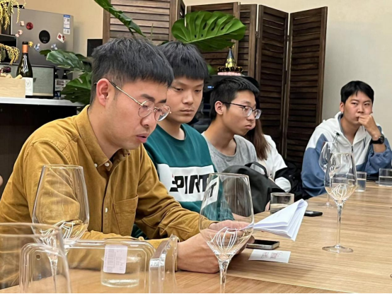 439f89633b0e4449aa16aa01922f54d2.png 439f89633b0e4449aa16aa01922f54d2.png