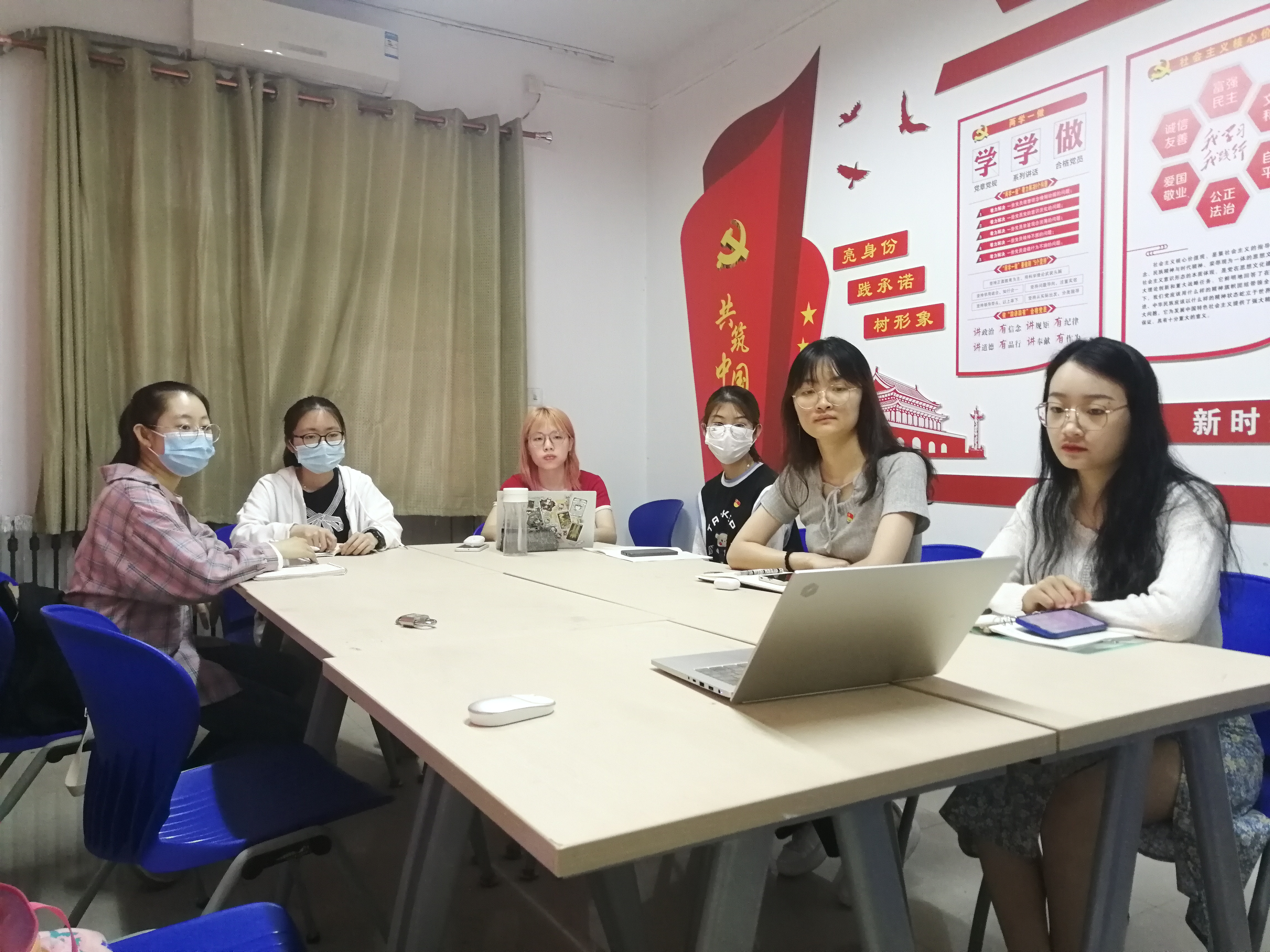 e973509941734fb0bcfb1e461c06e39d.jpg e973509941734fb0bcfb1e461c06e39d.jpg