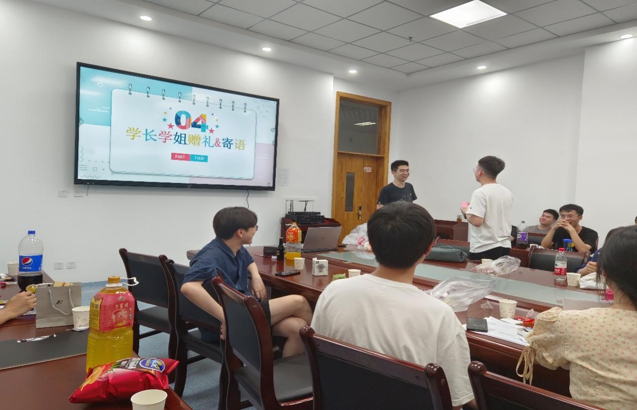 1c5f59a26bb44907a6b5739ea54c4367.jpg 1c5f59a26bb44907a6b5739ea54c4367.jpg