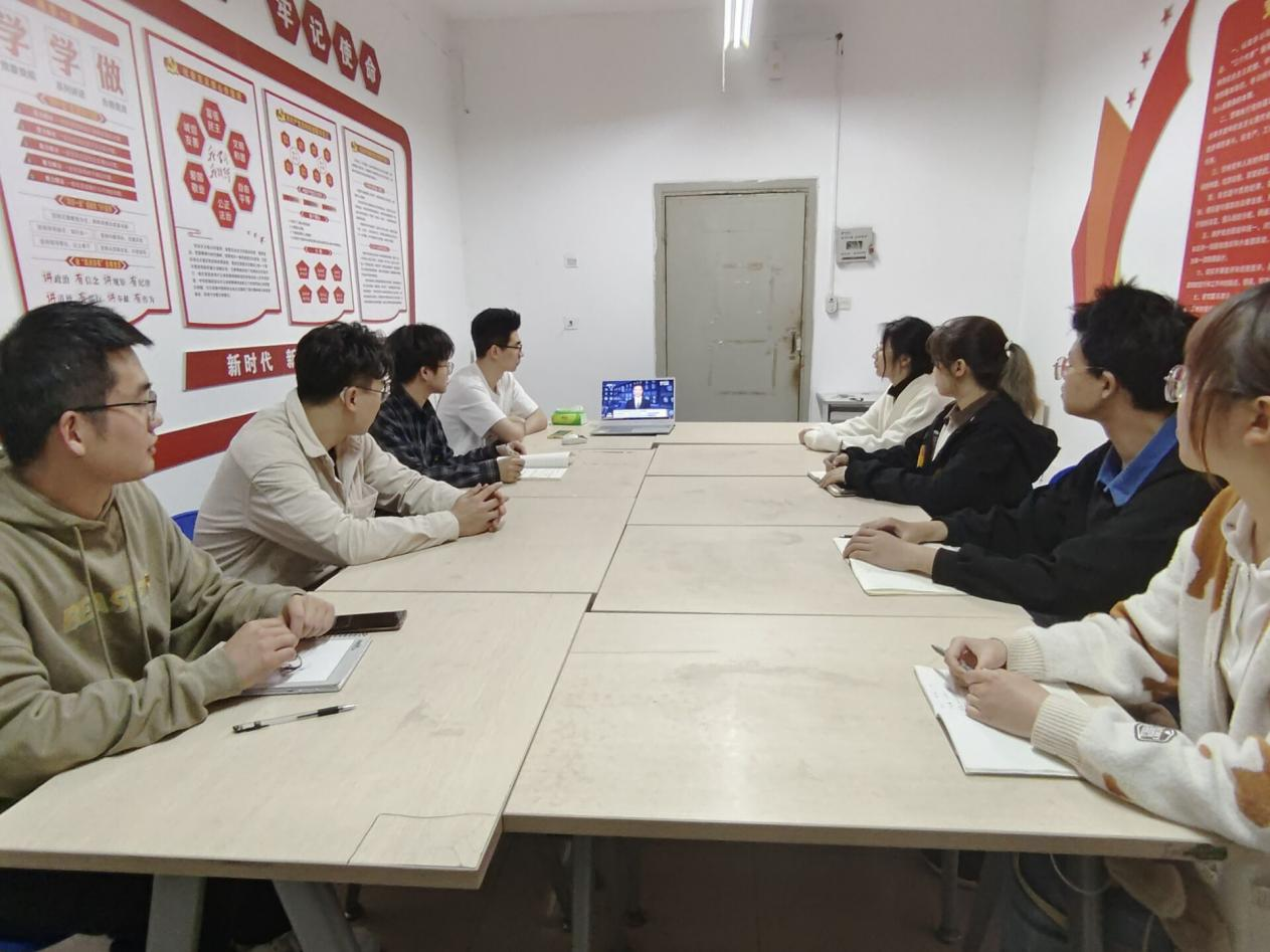 4b1cc30dd5a44de1adb333c6acc081e1.png 4b1cc30dd5a44de1adb333c6acc081e1.png