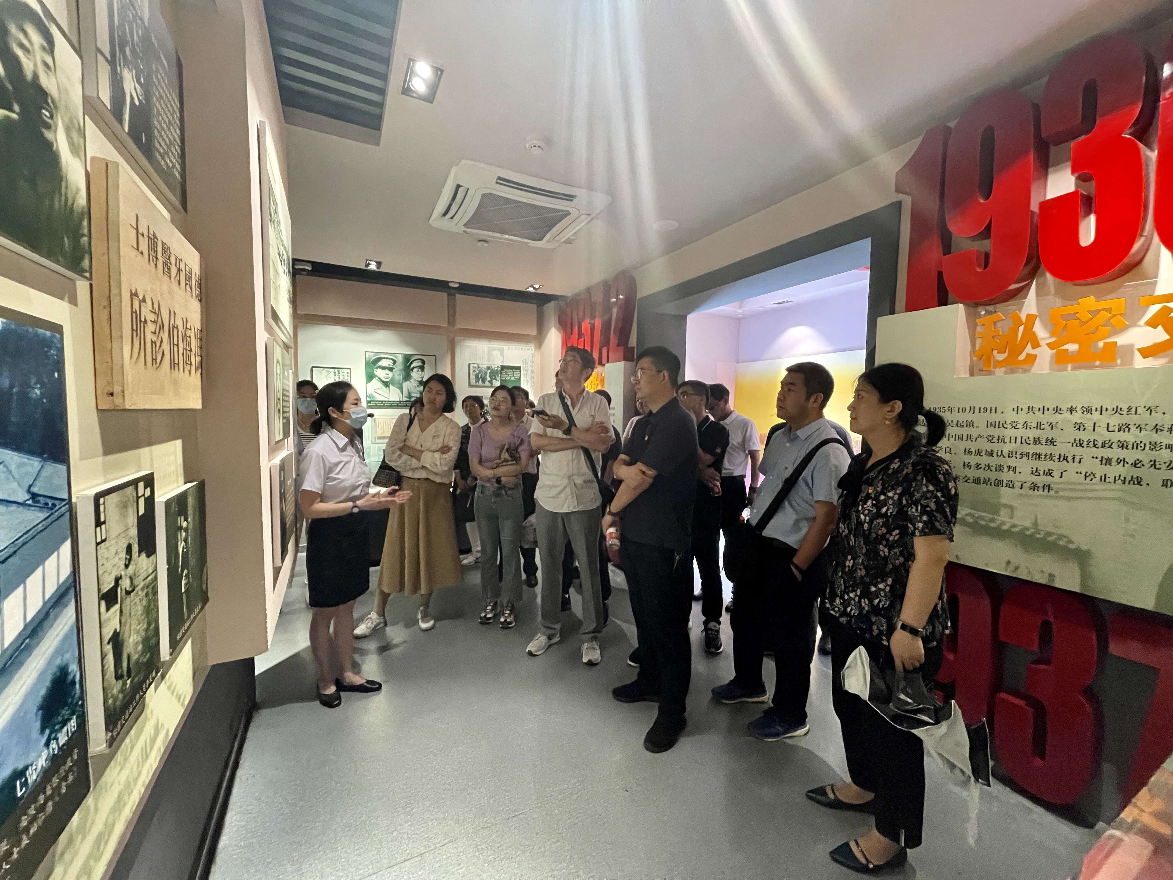 8fcaf92b62644c18b641b3e4d23f1338.jpg 8fcaf92b62644c18b641b3e4d23f1338.jpg